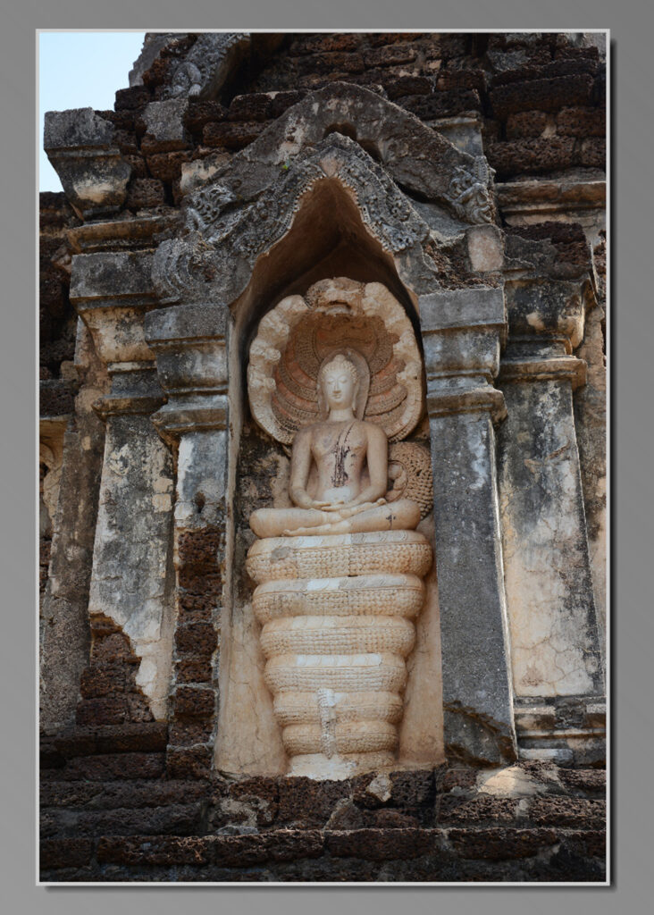 Wat Chedi Chet Thaeo