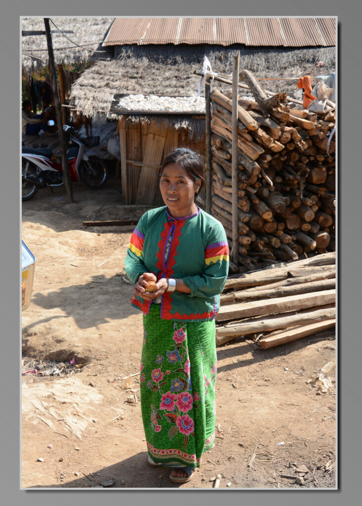 Dorfbesuch mit Keksen und Medikamenten